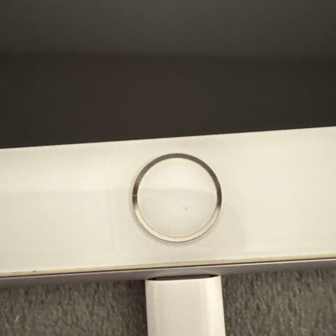 ②iPhone 8 64GB バッテリー74% SIMフリー