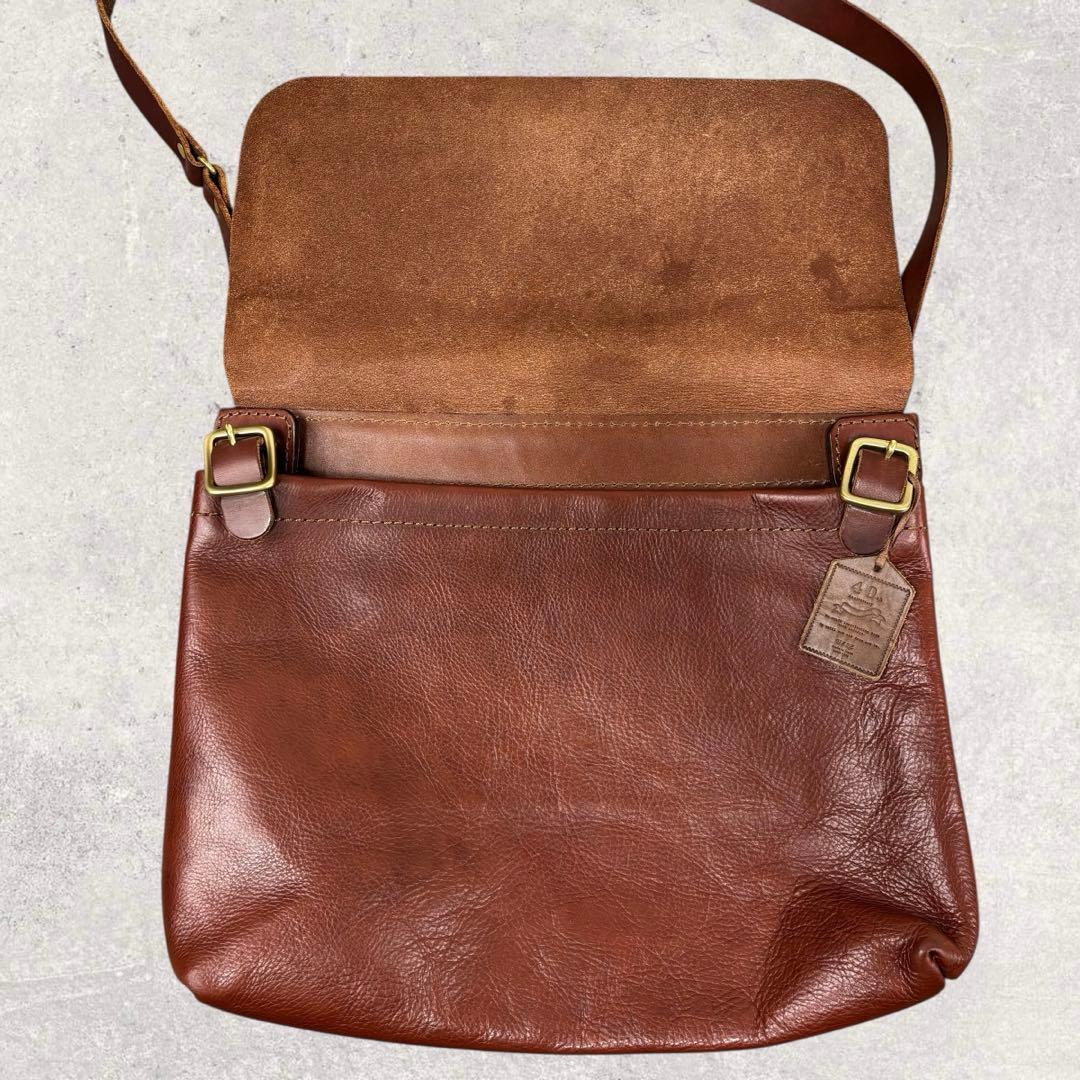 HERZ ヘルツ 半かぶせ ショルダーバッグ M ブラウン 本革 斜め掛け