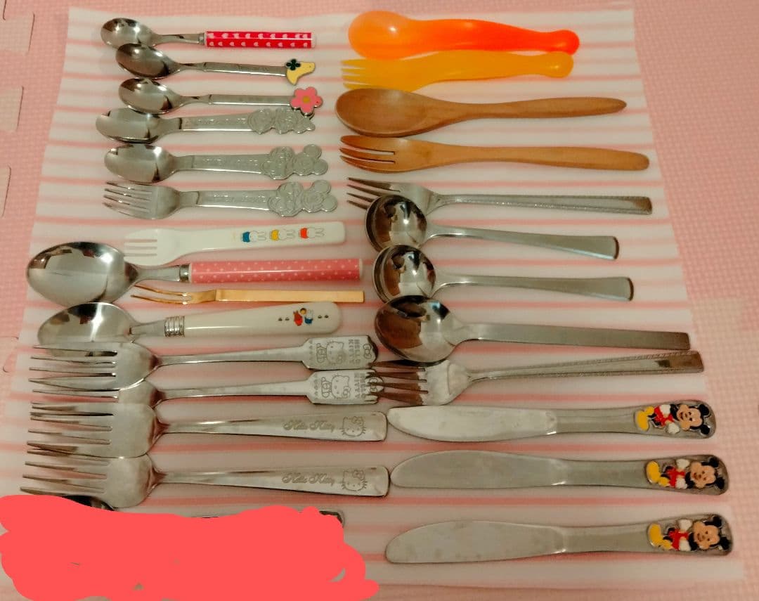 ディズニー、キティちゃんなどキャラクター多めの食器まとめ売り