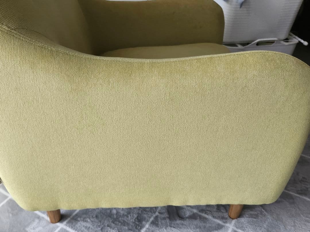 爽やか淡いライム色ソファピスタチオワンシータKEYUCAケユ黄緑グリーンパステル