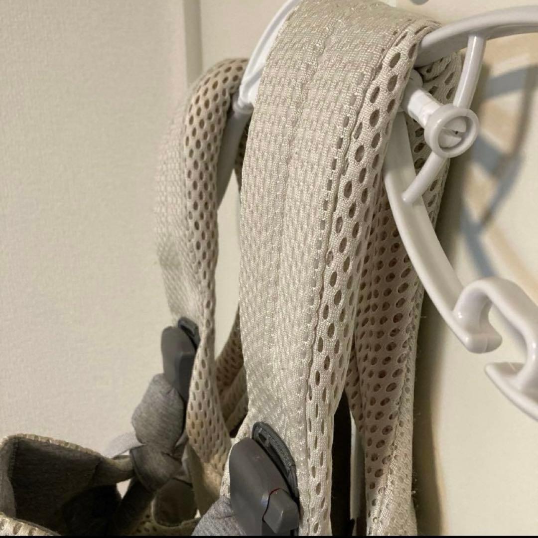 【保証期間内】ベビービョルン　ハーモニー　抱っこ紐　クリーム