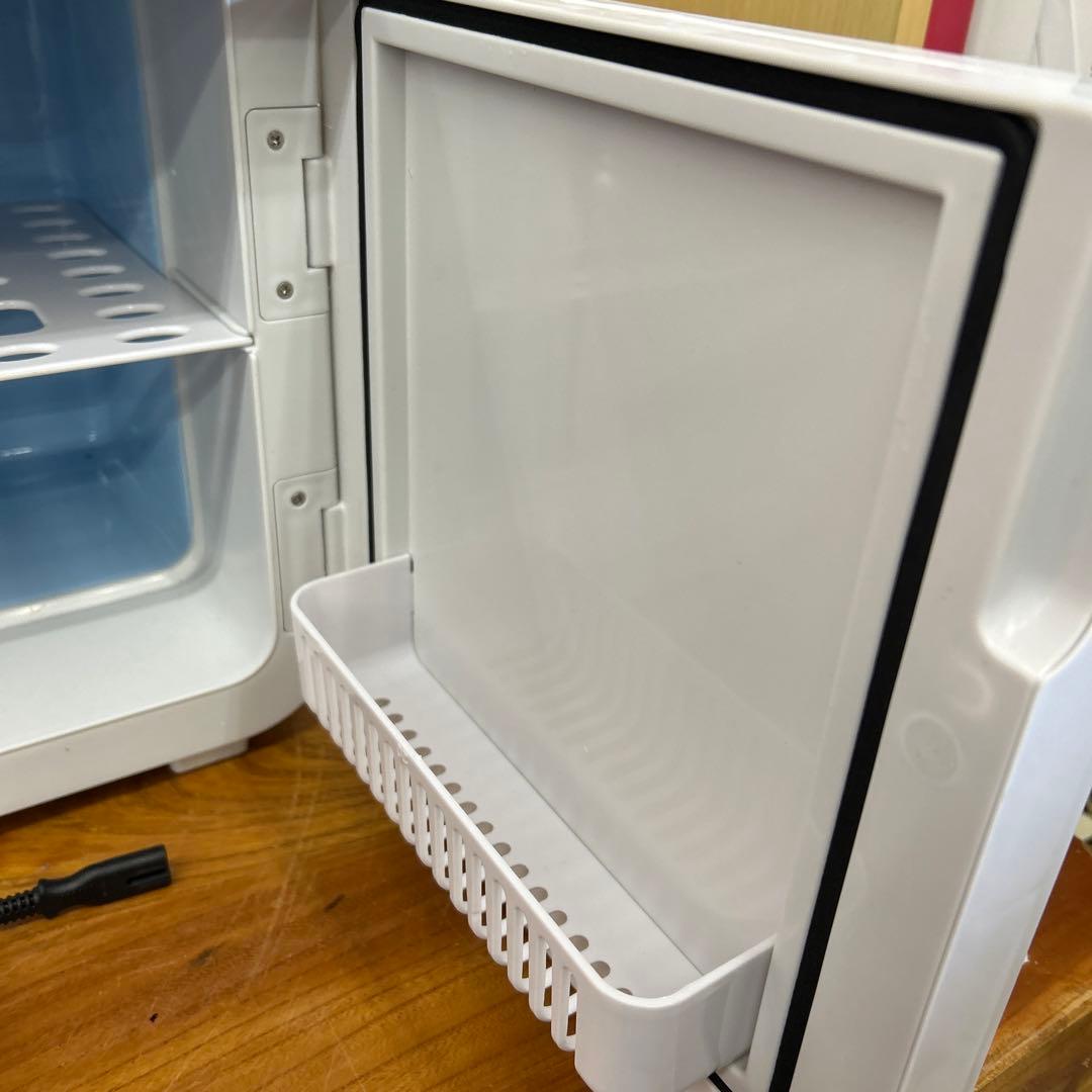 冷蔵庫 小型 20L ポータブル 冷温庫 LCD温度表示 ペルチェ式 保温 保冷