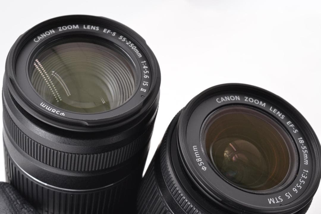 ■ 美品 ■ キャノン　Canon Kiss X7 ダブルズームキット 元箱有