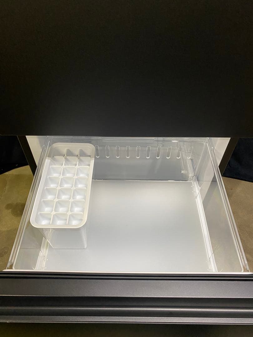 【極美品】Panasonicノンフロン冷凍冷蔵庫180L 2023年製