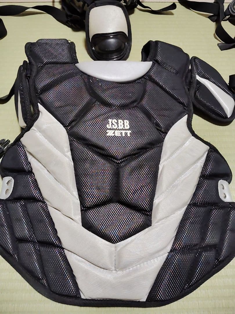 ZETT JSBB キャッチャープロテクター ブラック/ホワイト