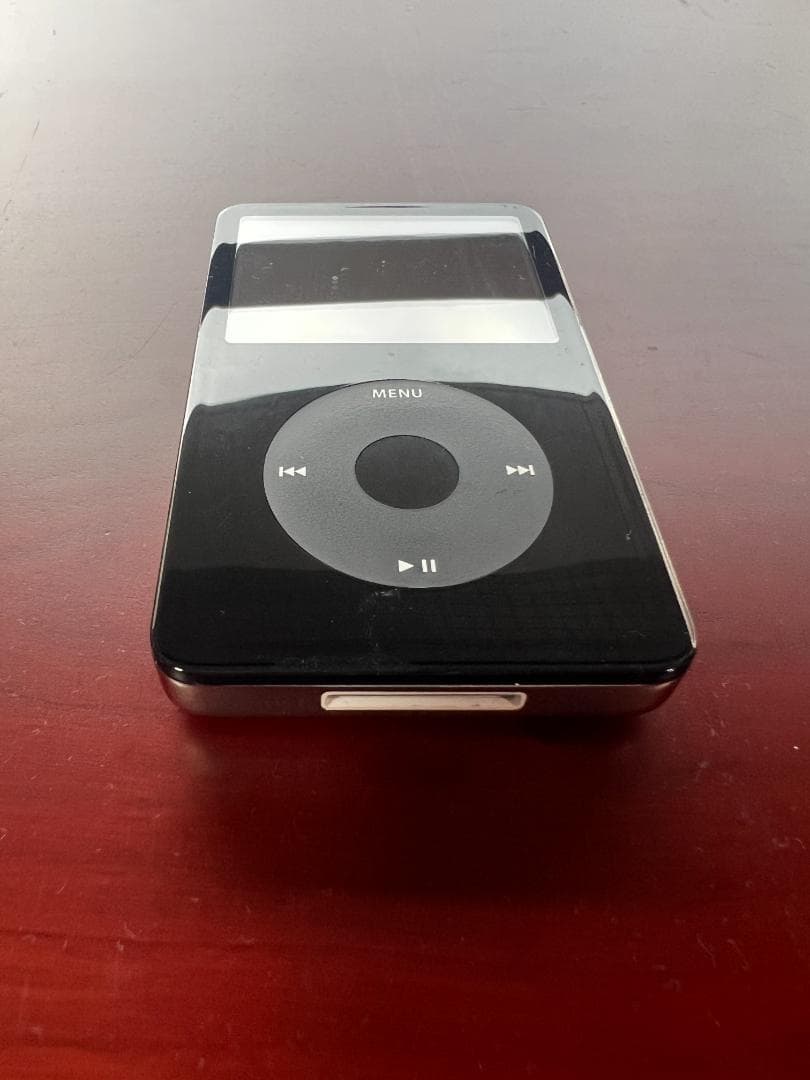 iPod Classic 第5.5世代 80G USBケーブル付き
