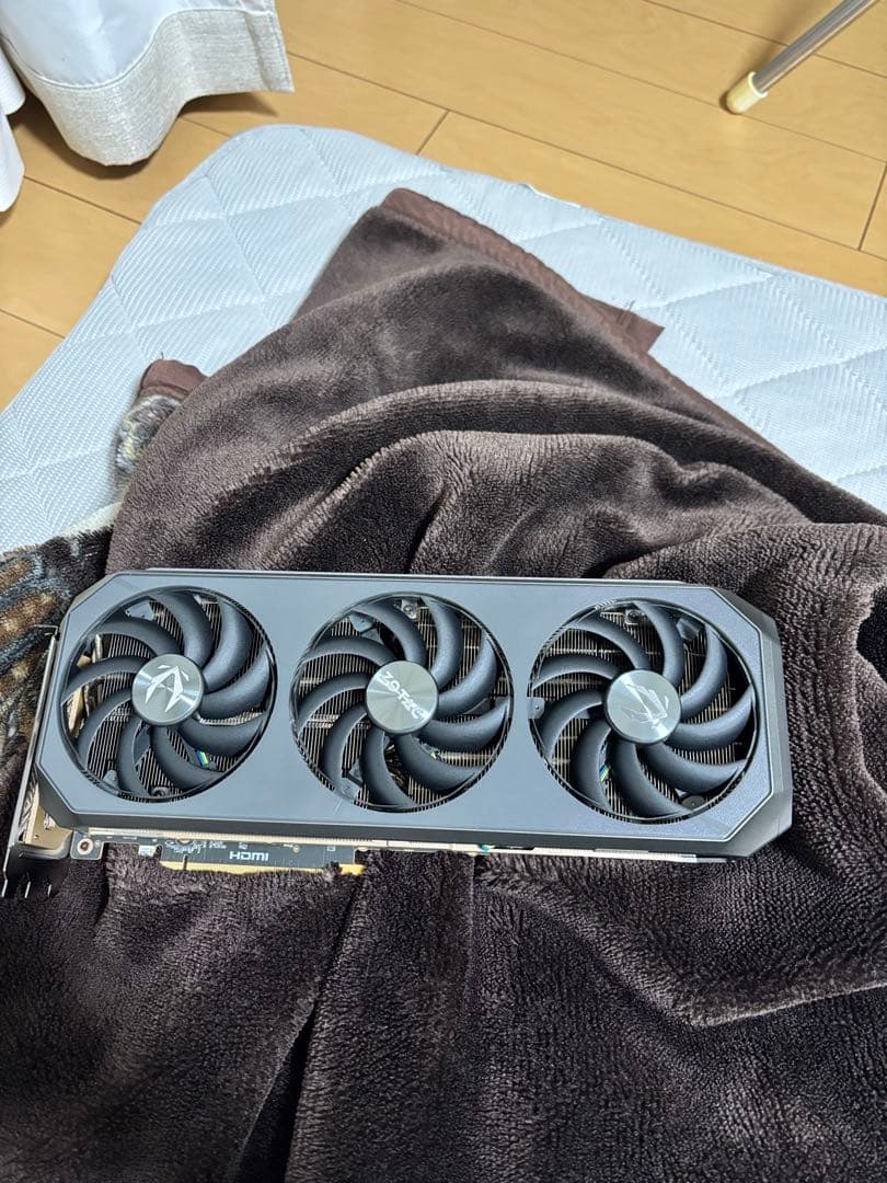 グラフィックボード・グラボ・ビデオカード rtx5080 zotac AMP