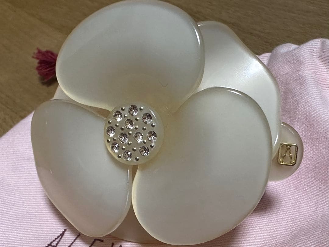 ALEXANDRE de PARIS カメリアバレッタ　アレクサンドルドゥパリ