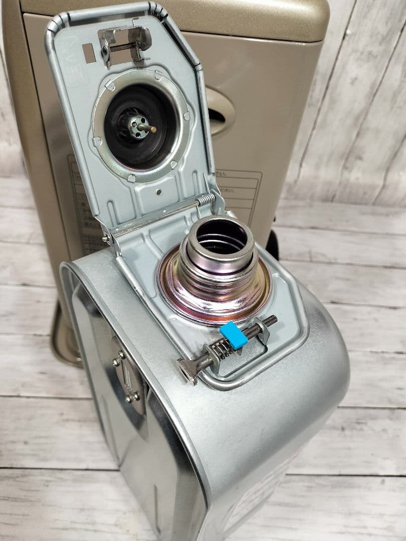 石油ファンヒーター コロナ FH-XW3211E8　新品未使用！送料込み！