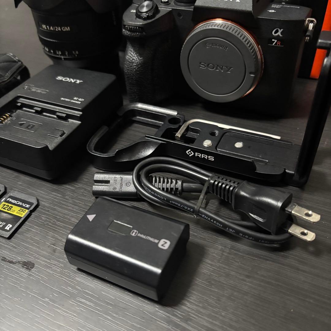 SONY α7rⅳ ILCE-7RM4 純正レンズ SDカード付き