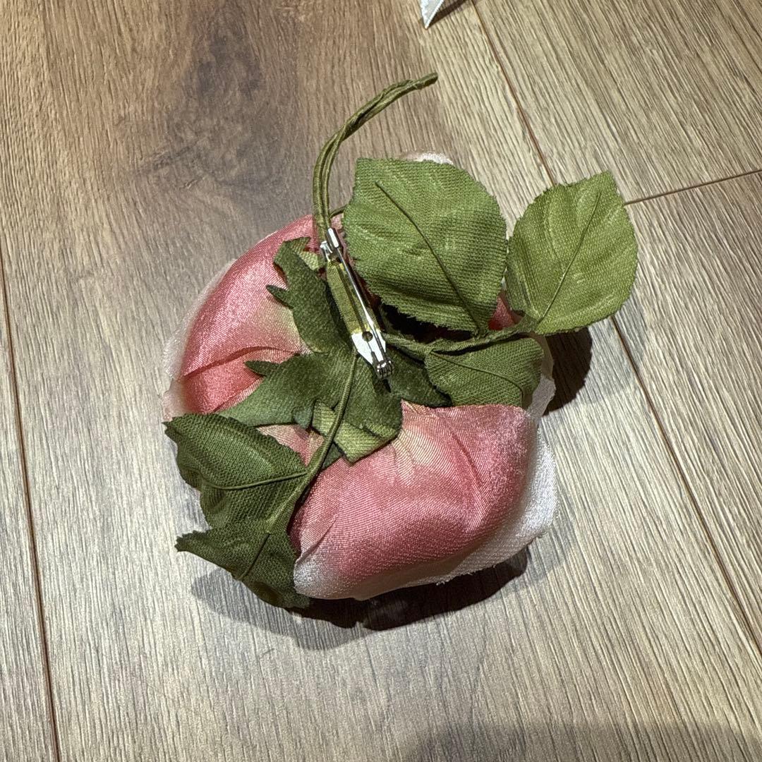 PINK HOUSE(ピンクハウス)フラワーコサージュ