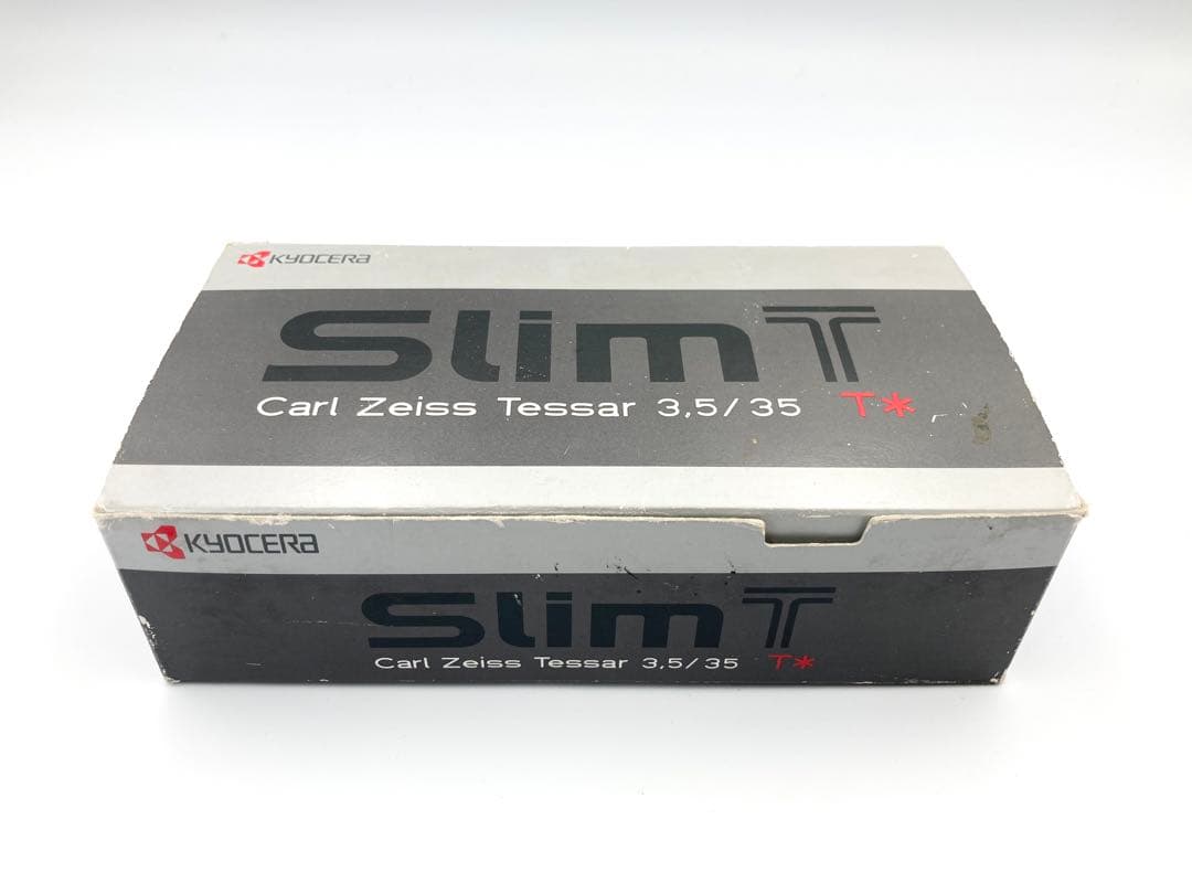 【動作品】KYOCERA SLIM-T　コンパクトカメラ　動作確認済み　C36