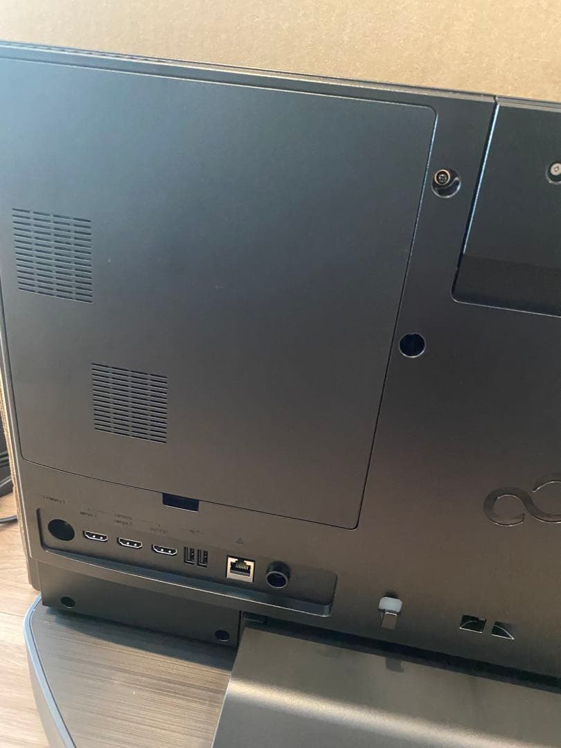 Windowsデスクトップ ESPRIMO FH90/F3 i7-1165G7 16GB 256GB 4TB