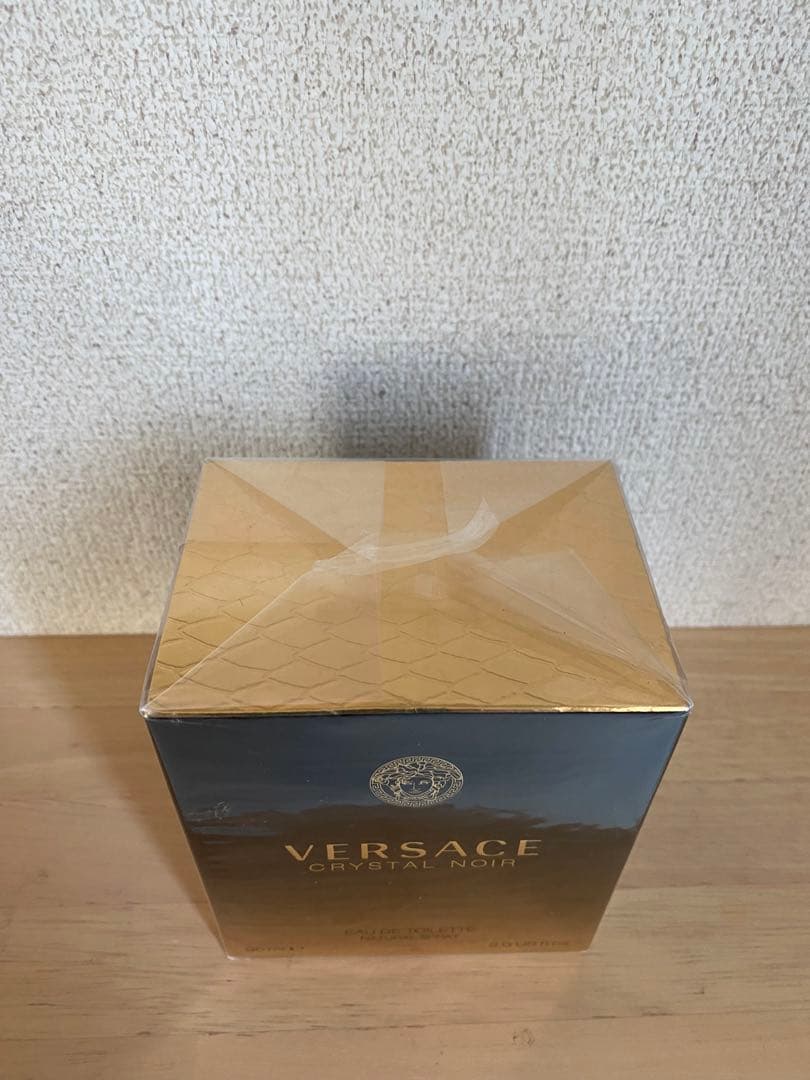 ヴェルサーチェ クリスタル ノワール 90ml