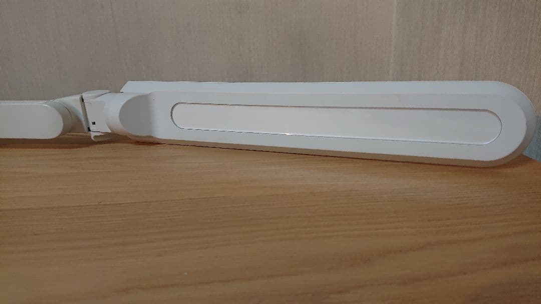 まりたん様引取■カリモク★学習机★ボナシェルタ★90cm★デスクライト付き