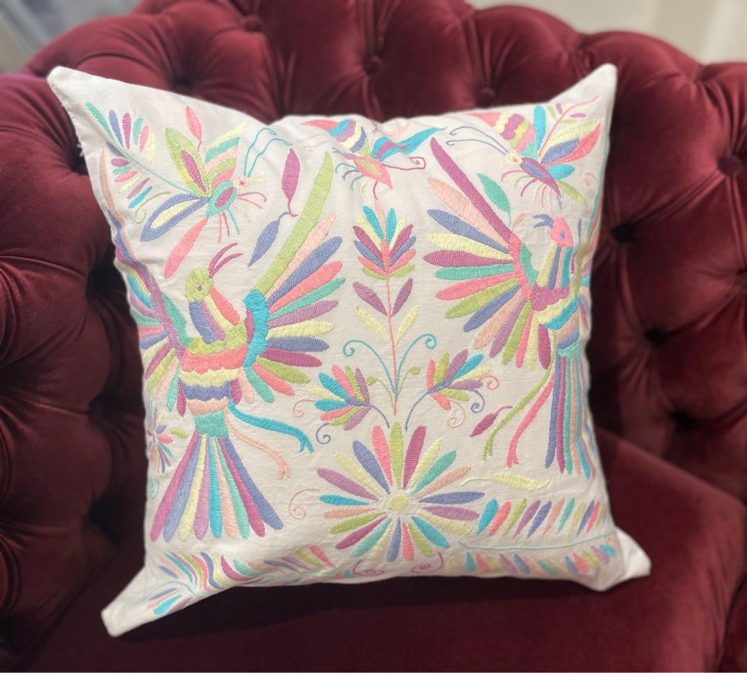 手作りの刺繍、テナンゴ、     メキシコの刺繍