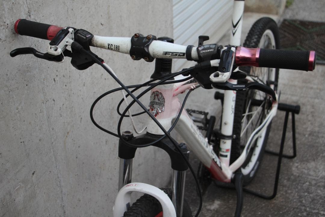 引き取り限定♪Bianchi♪ビアンキ♪JAB♪2ポッド対向油圧ディスクブレーキ