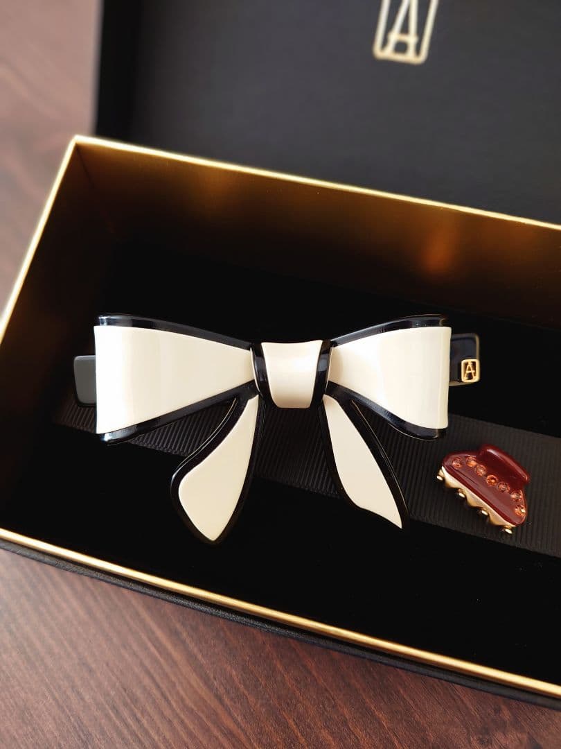 美品 アレクサンドルドゥパリ 2点 リボンバレッタ スワロフスキー ヴァンドーム