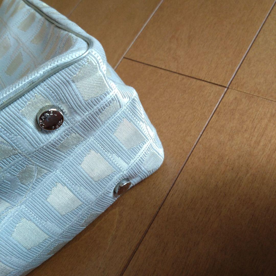 CHANEL ベージュ キャンバス ハンドバッグ