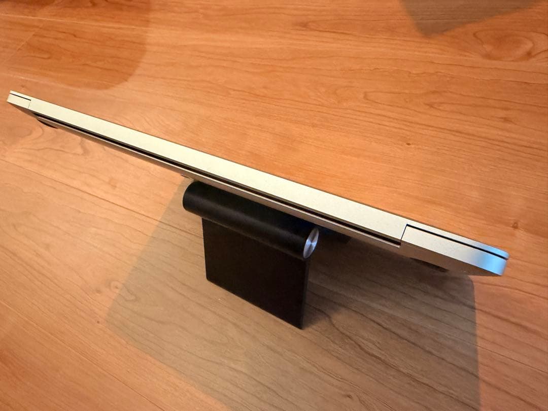 MacBook Pro M1 13 インチ 16GB/256GB シルバー