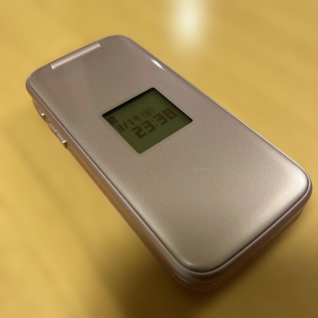 ドコモ　F-01M ガラケー　らくらくホン ピンク　純正卓上ホルダー付き　美品