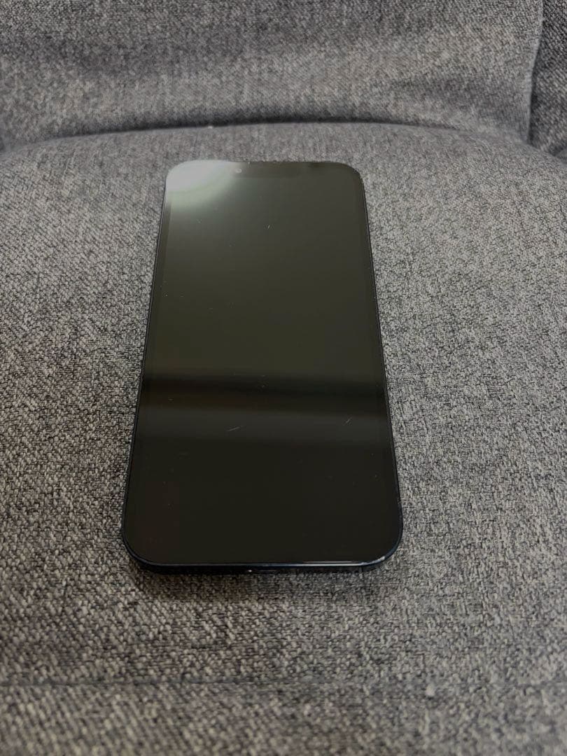 中古美品 iPhone13 128GB ミッドナイト