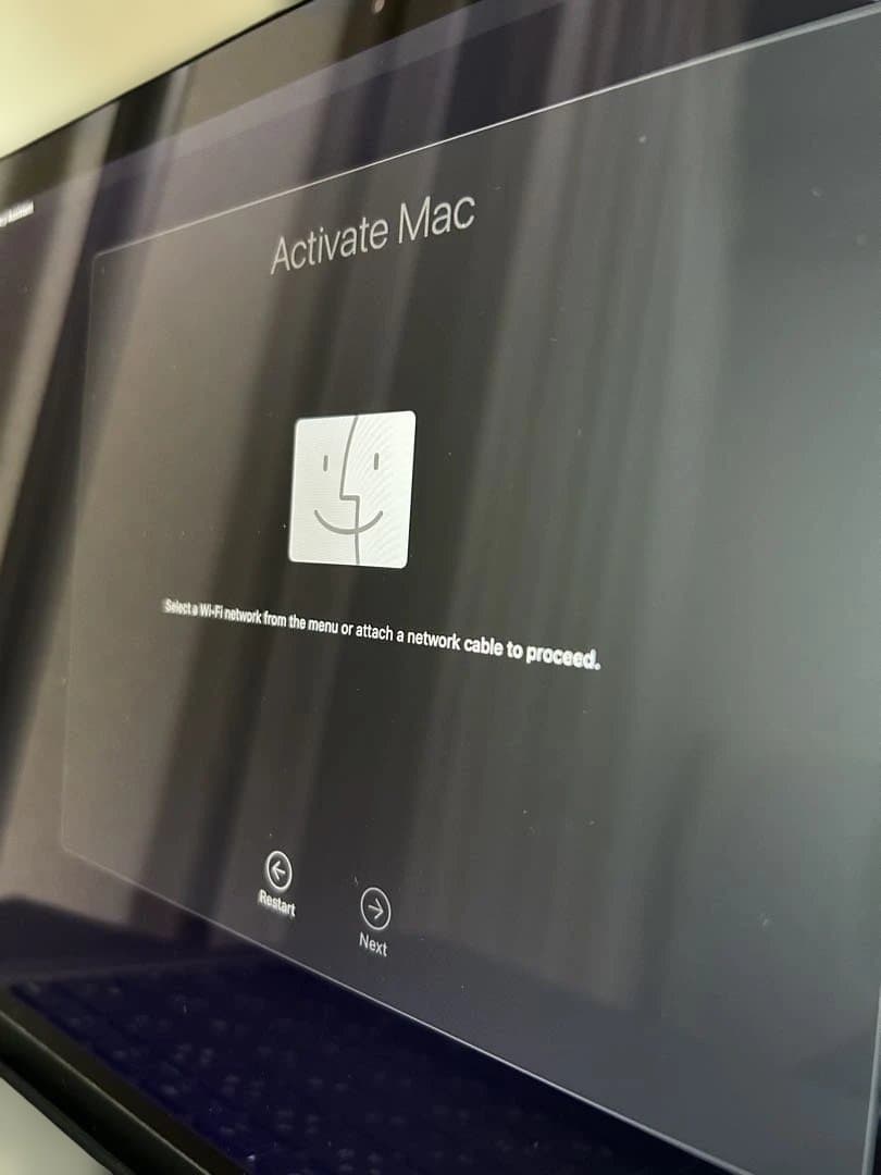 Apple MacBook シルバー　13インチ　2020年モデル