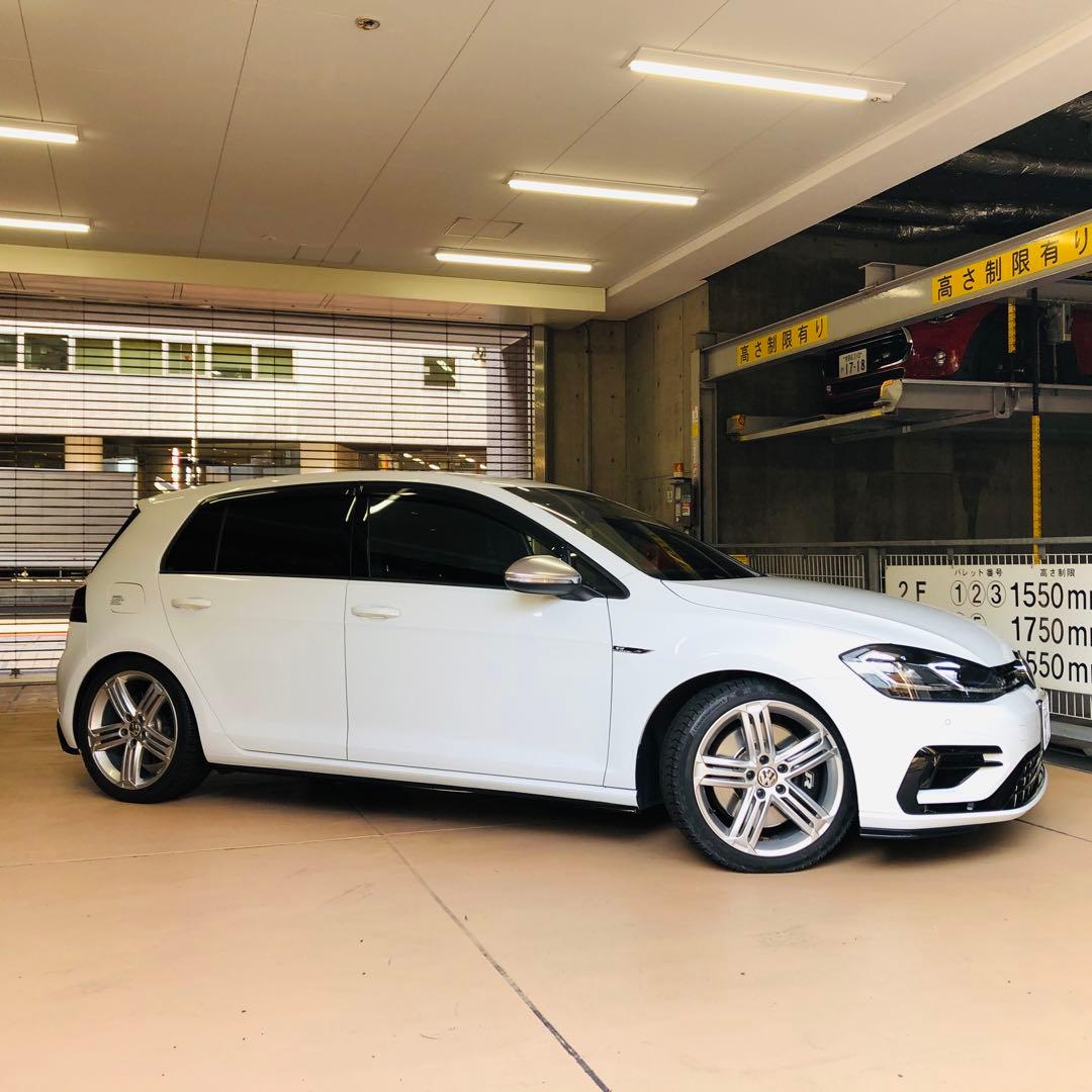 Volkswagen 225/40 R18 ホイールスタッドレスセット(1/4)