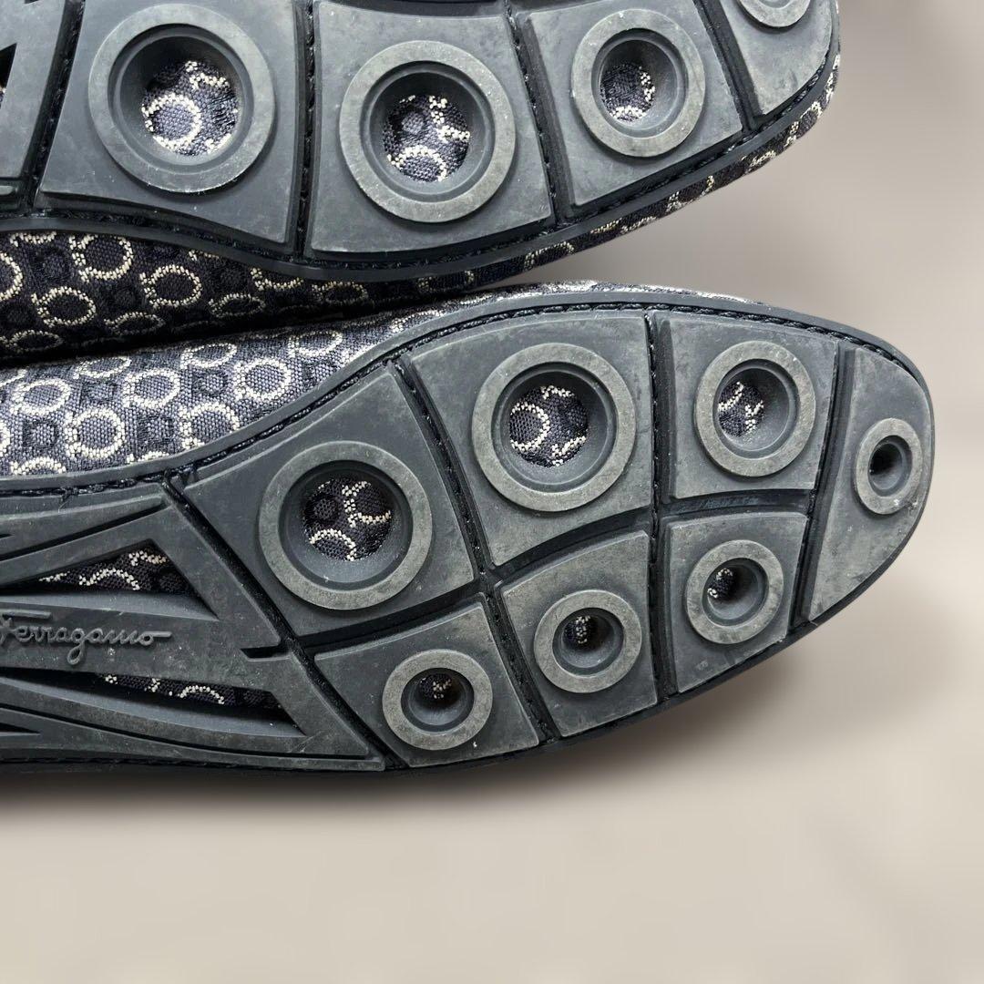 フェラガモ　ガンチーニ　ローファー