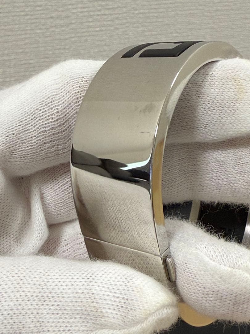 FENDI 腕時計 シルバー ブラック