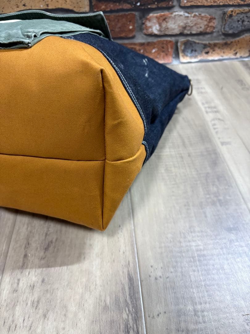 USEDデニムリメイク 大きいボストンバッグ　ショルダーバッグ2way