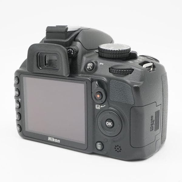 ショット数3,014！■ほぼ新品■ NikonD3100