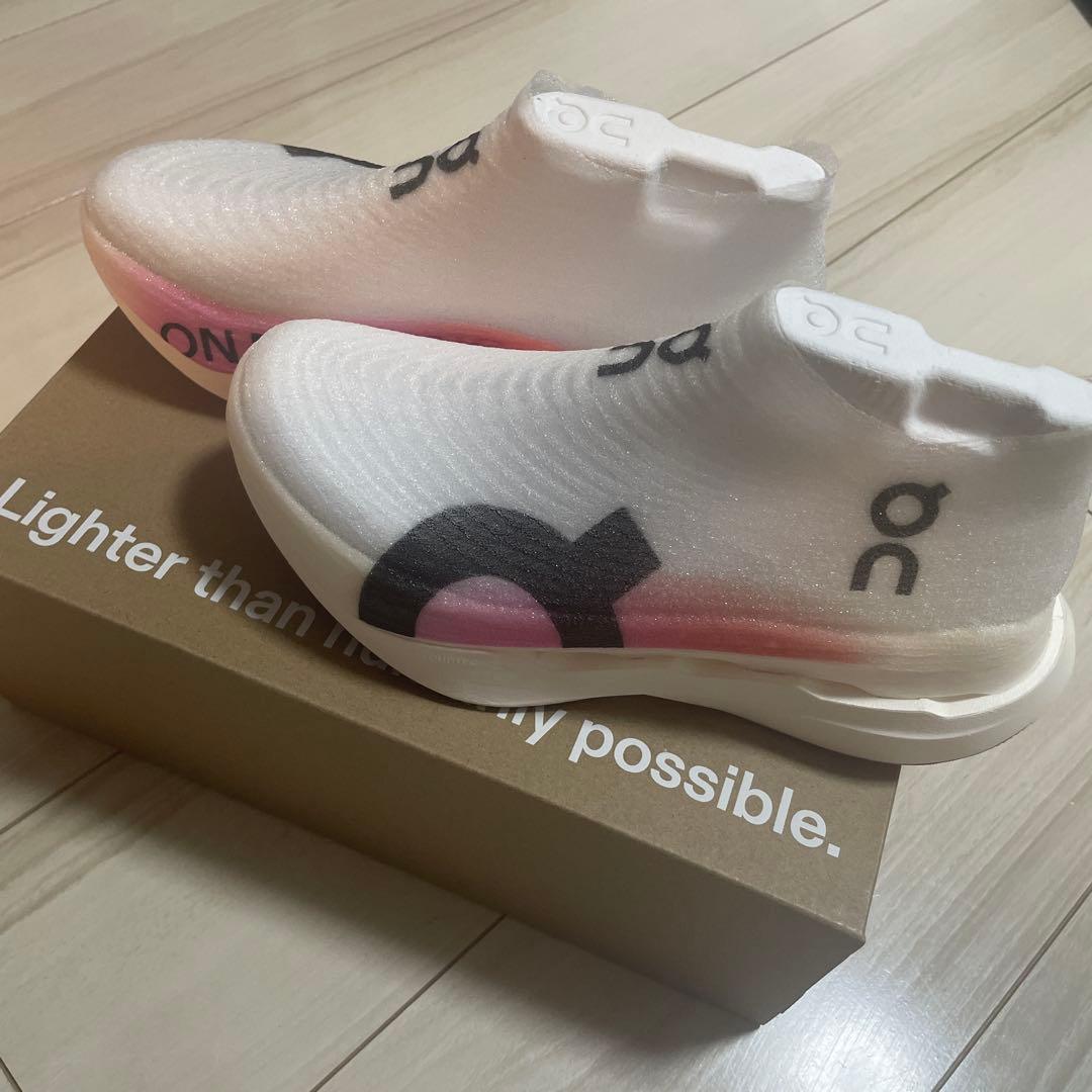 スパイク・シューズ ON - Cloudboom Strike LS/W7.5 M6