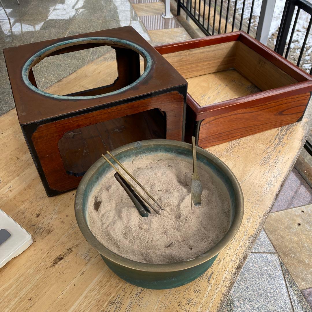 木製 四角火鉢　茶道具　古民家　灰　火箸　灰ならし　火つまみ付き