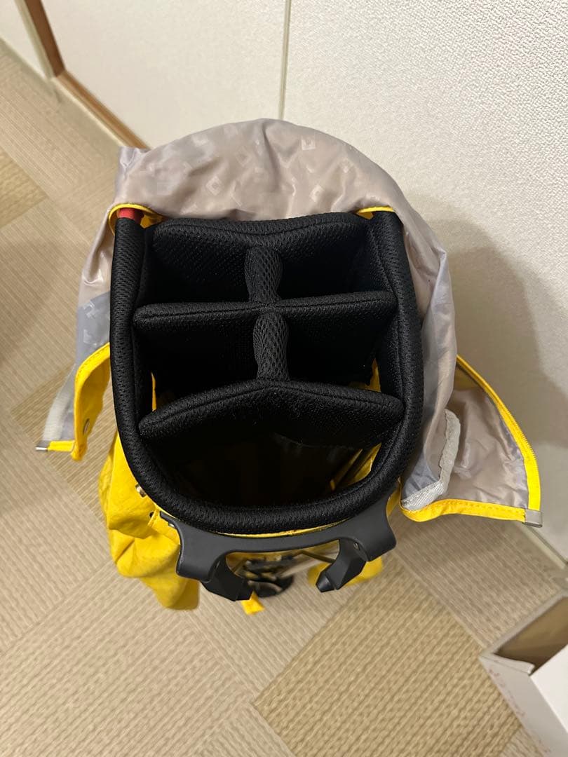 オノフ　ゴルフバッグ・キャディバッグ　イエロー