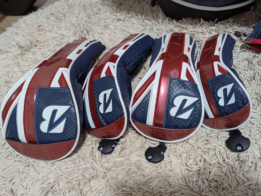 BRIDGESTONE メジャーコレクション　キャディバッグ 　ヘッドカバー付き