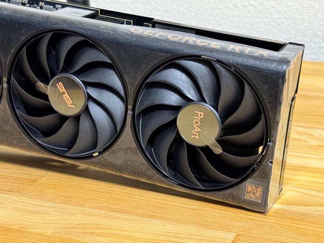 ASUS ProArt RTX 4070 SUPER 12GB ほぼ未使用