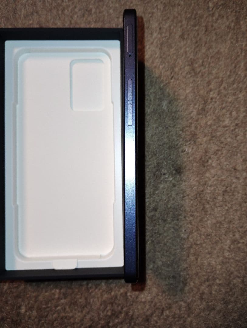 OPPO Reno7 A 使用頻度少なめ 目立った傷もなくキレイです。