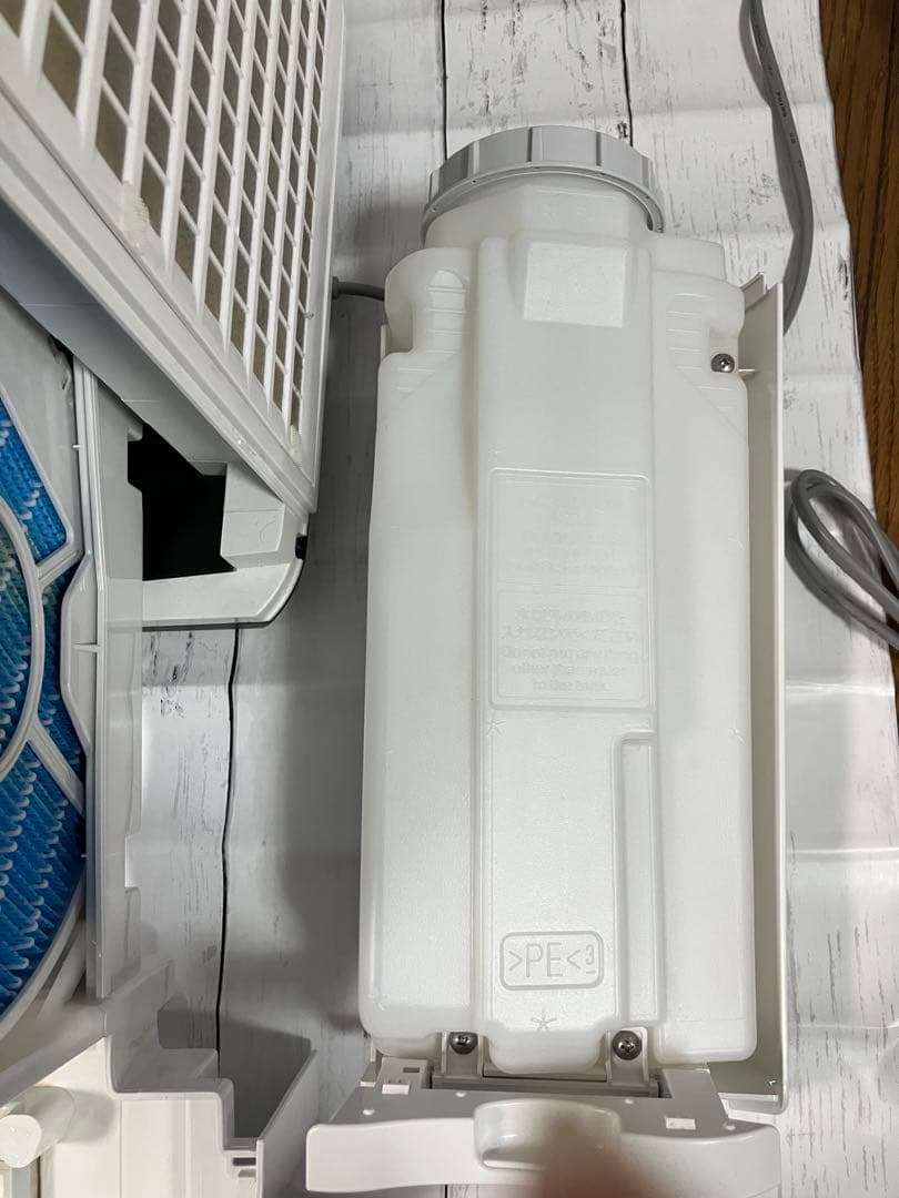 【2024年製】シャープ SHARP 加湿空気清浄機 KC-R50-W