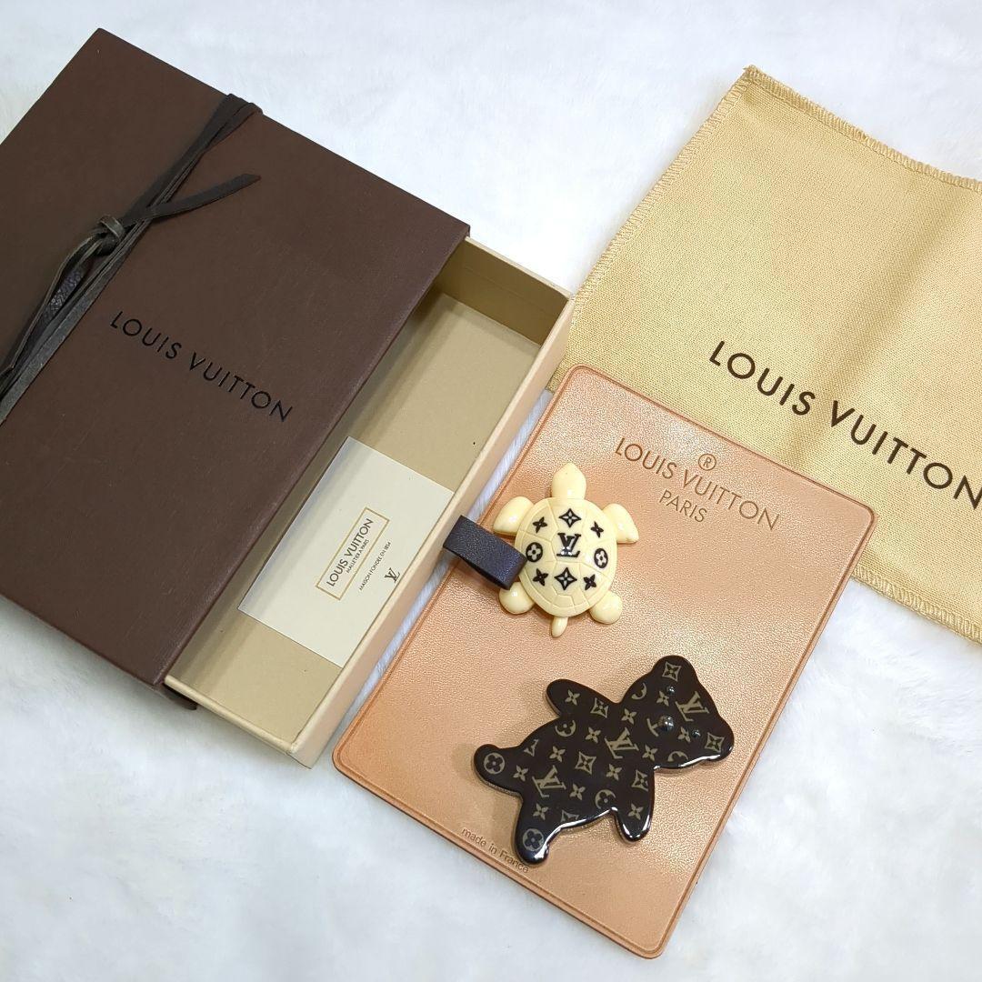 美品 ルイヴィトン LOUIS VUITTON ブローチ 熊 亀 クマ カメ