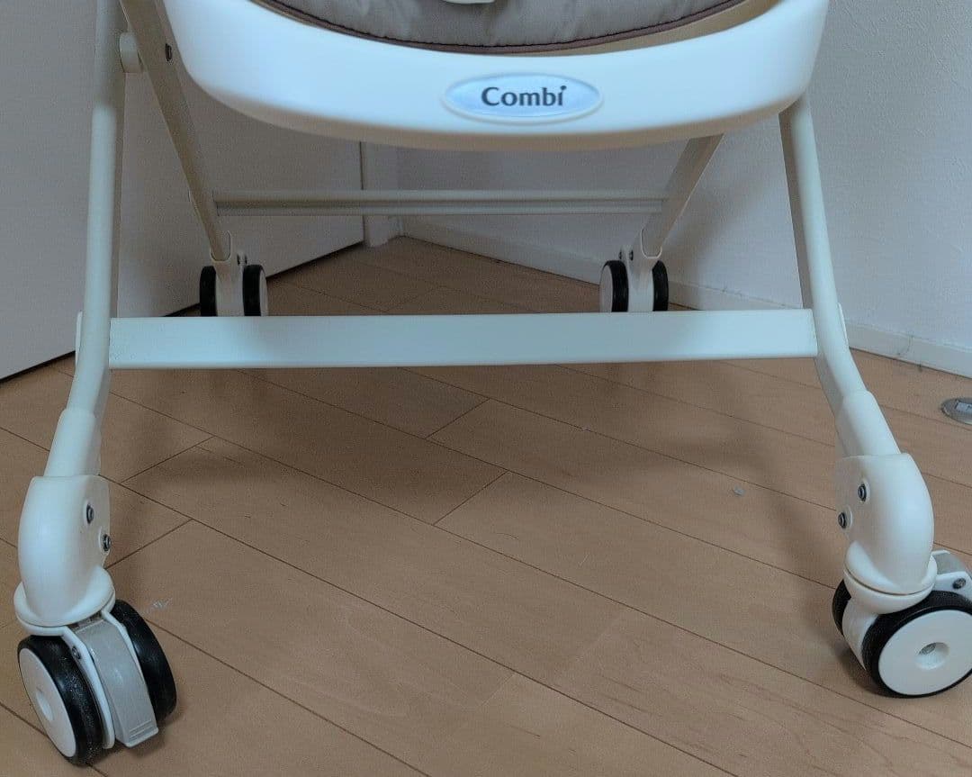 コンビ ネムリラ オートスウィング Combi AUTO SWING電動