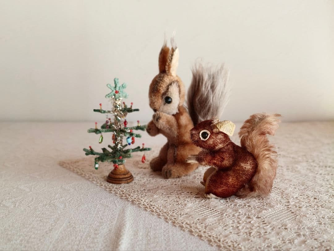 * vintage squirrel ♡ 可愛い おねだりリスさん