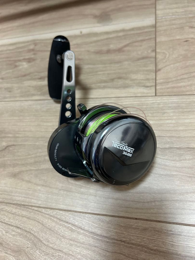 Ocean Freaks ベイトリール 収納バッグ付き
