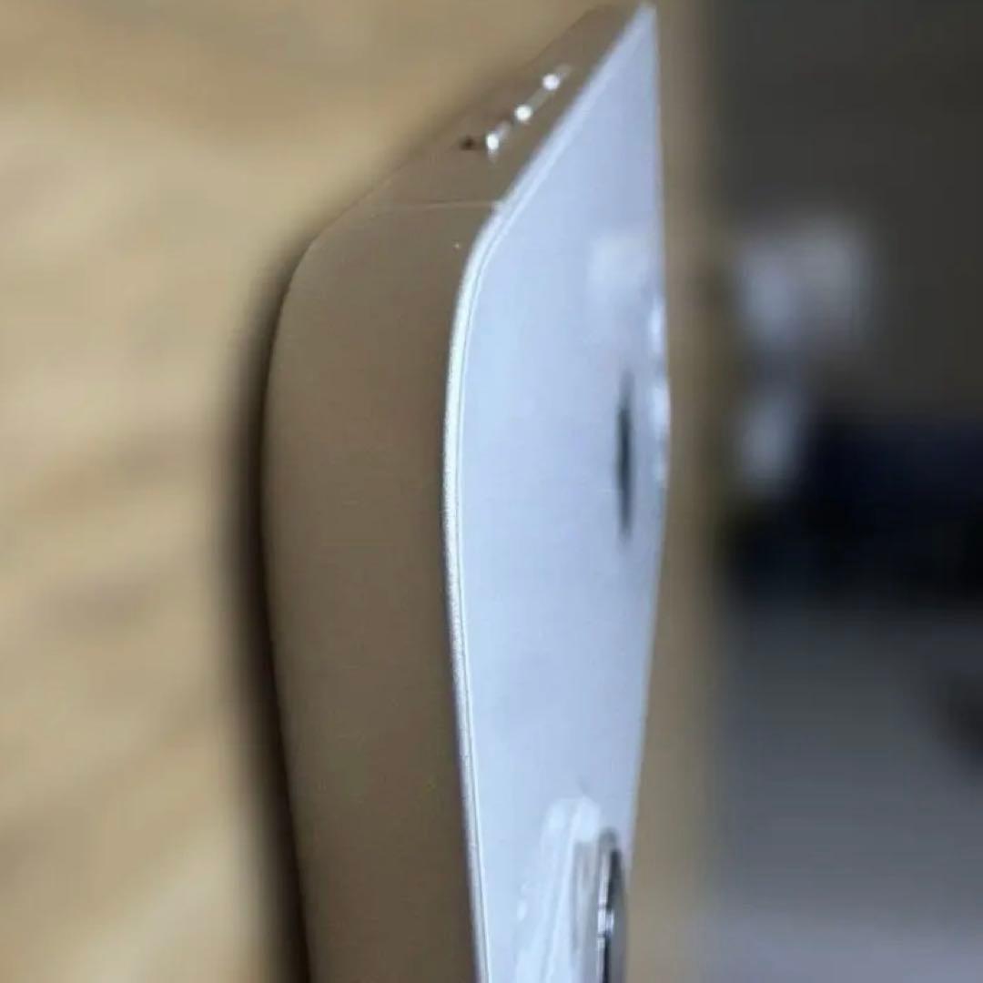 iPhone13 ホワイト　白