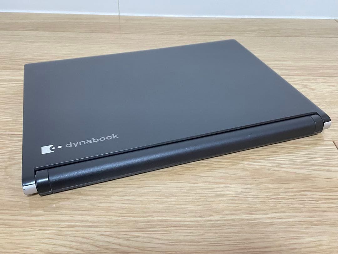 東芝 Dynabook FHD Core i7-7500U SSD256GB