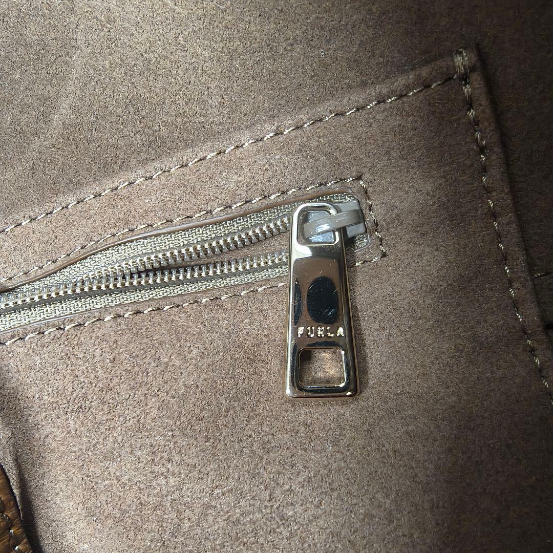 FURLA　フルラ　レディース　レザー ショルダーバッグ ベージュ/オレンジ