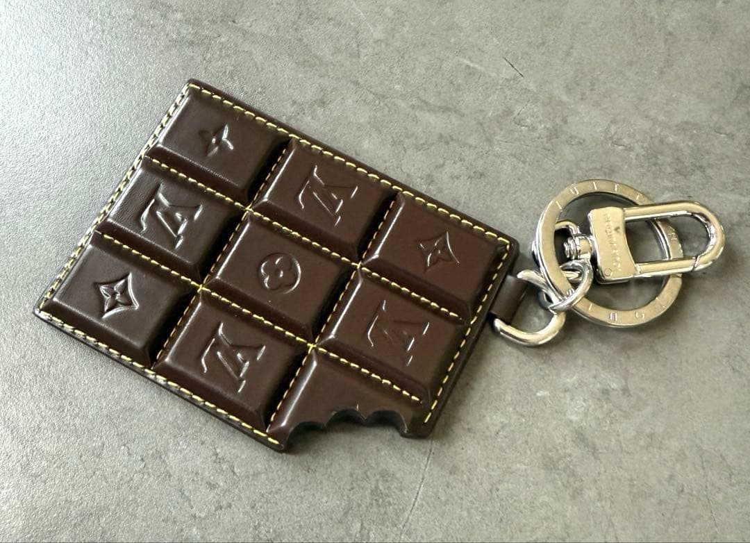 ルイヴィトン　バックチャーム LVチョコレートバー