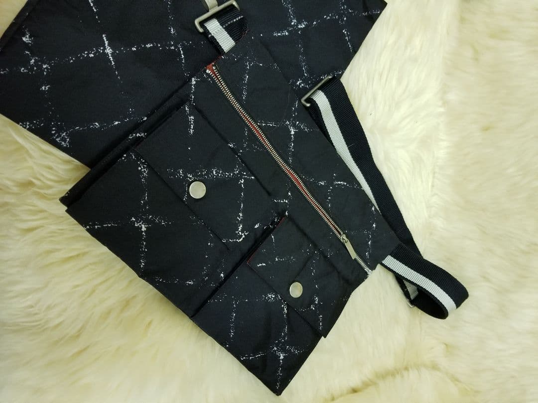 CHANEL シャネル　ウエストポーチ　ボディバッグ