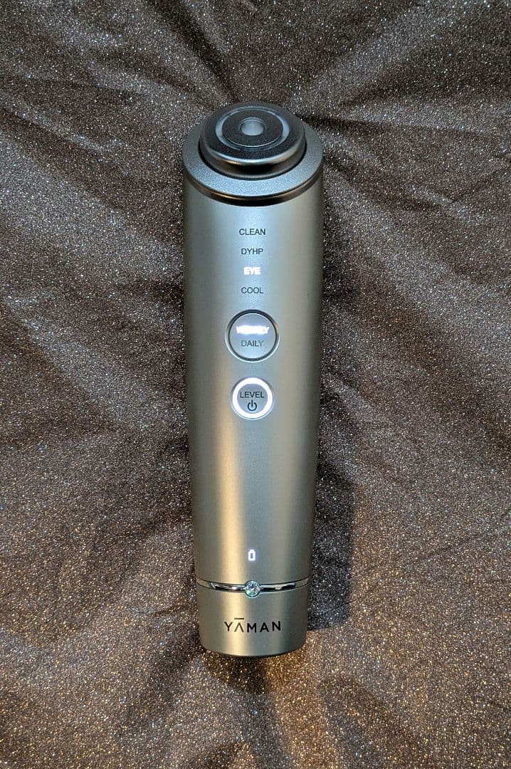 新品未使用　保証つき　YAMAN フォトプラスシャイニーネオ　YJFM18N