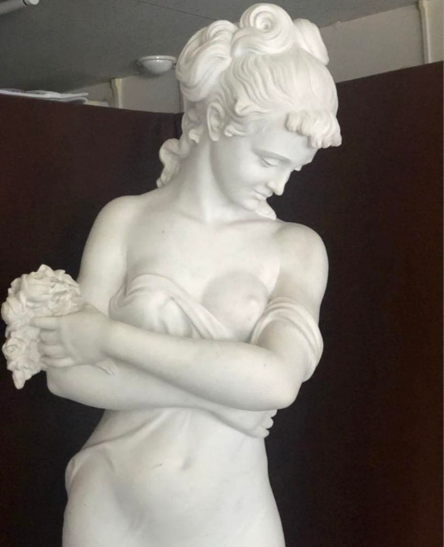 C様へ感謝お嫁入り‼️イタリア現代作家大理石一刀彫り「ヴィーナス　女神像」台座付